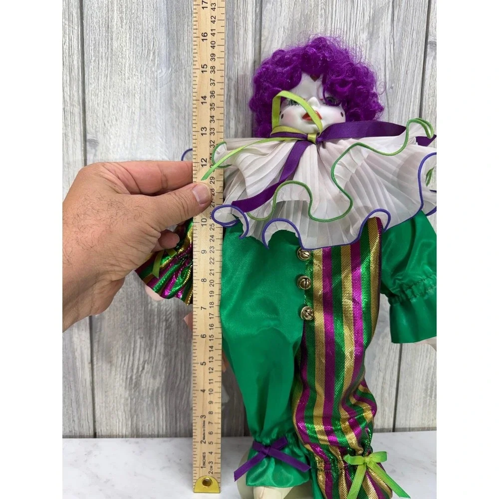 Betty Jane Carter Musical Porcelain Clown Doll Mardi Gras Purple Green Gold 16